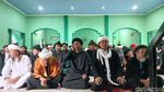 Momen Khusyuk Jemaah An-Nadzir Salat Idul Fitri 2026 di Gowa