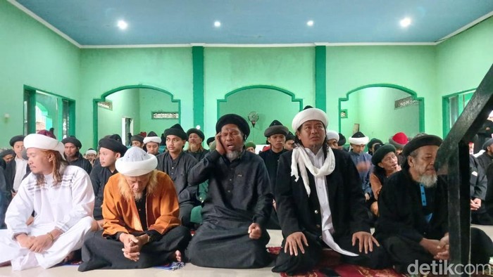 Salat Idul Fitri 2026 Jemaah An-Nadzir di Gowa. Salat Idul Fitri 2026 Jemaah An-Nadzir di Gowa.