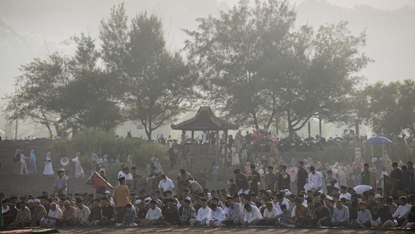 Lihat Suasana Salat Id Muhammadiyah di Berbagai Daerah Indonesia