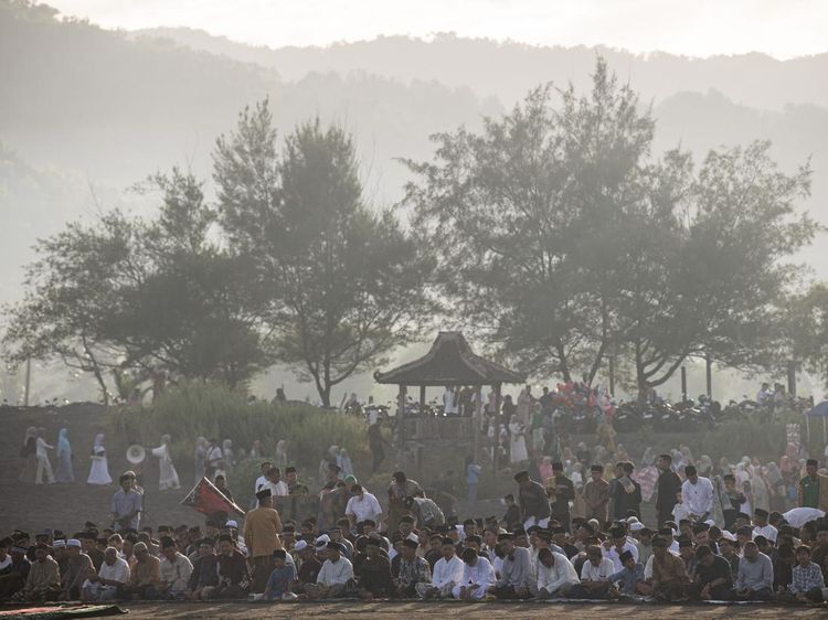 Lihat Suasana Salat Id Muhammadiyah di Berbagai Daerah Indonesia