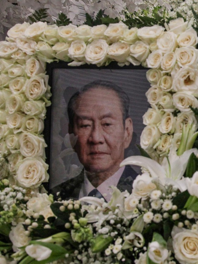 Suasana Haru di Persemayaman Michael Bambang Hartono