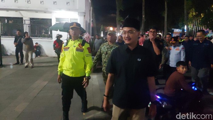 Wawalkot Cimahi, Adhitia Yudisthira dan Kapolres Cimahi, AKBP Niko N. Adi Putra cek kondisi alun-alun