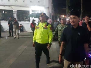 Euforia Warga Cimahi Malam Takbiran, Wawalkot Adhitia: Jangan Berlebihan