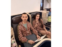 Gaya Angel Karamoy & Gusti Ega Libur Lebaran ke Paris Pakai Jaket Couple