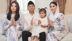 Foto Keluarga Selebritas Lebaran di Kampung hingga Luar Negeri