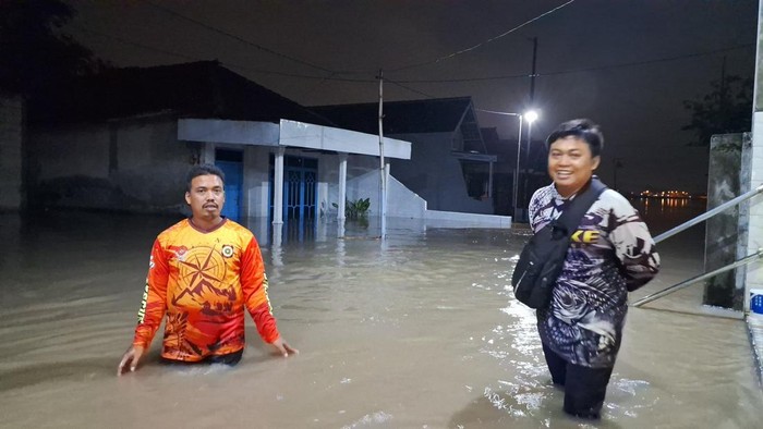 Banjir rendam rumah warga di 2 desa Mojokerto saat lebaran