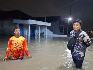 Pilu Warga 2 Desa di Mojokerto Lebaran Harus Terendam Banjir