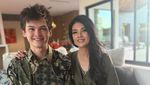 Lebaran Farah Quinn dan Keluarga di Arizona, Ada Pempek hingga Lapis Legit