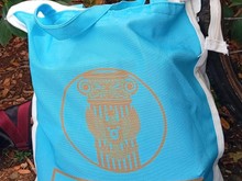 Melihat Isi Bingkisan untuk Warga di Open House Istana: Sembako-Uang THR