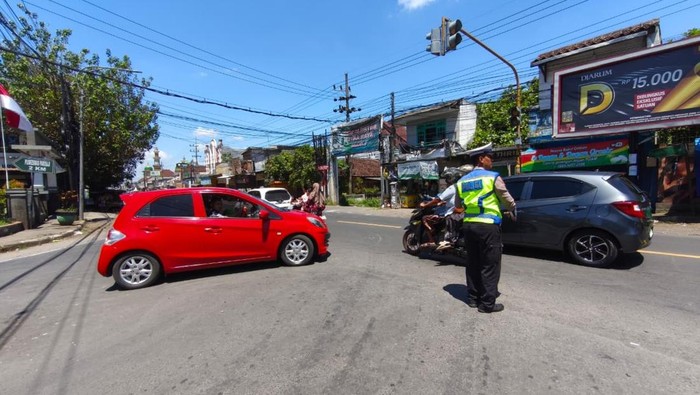 Jalur Malang-Blitar mulai padat saat mudik lokal