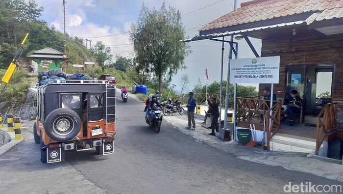 Jalur masuk wisata Bromo via Kabupaten Malang