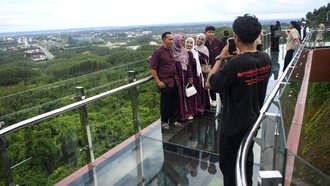 Jembatan Kaca IKN Jadi Daya Tarik Wisata Baru Saat Lebaran