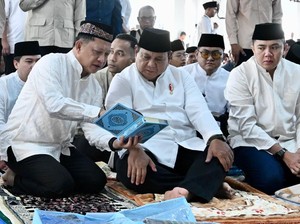 Momen Mendagri & Presiden Rayakan Lebaran Bareng Warga Aceh Tamiang