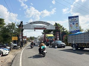 Arus Simpang Mengkreng Mulai Padat, Polisi Terapkan Buka-Tutup
