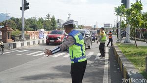 Potret Arus Mudik di Tol Singosari, Ramai tapi Tidak Macet