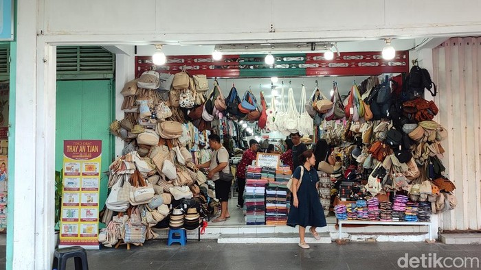 Malioboro sepi wisatawan pada Sabtu (2/3/2026).