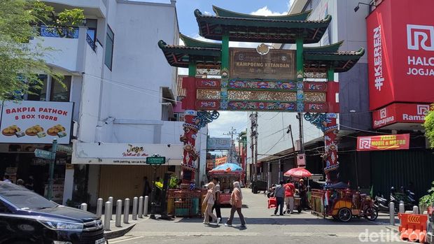 Malioboro sepi wisatawan pada Sabtu (2/3/2026). Malioboro sepi wisatawan pada Sabtu (2/3/2026).