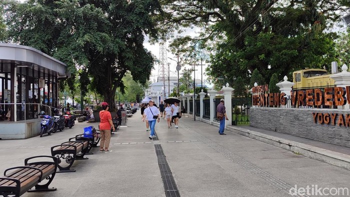 Malioboro sepi wisatawan pada Sabtu (2/3/2026).
