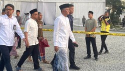 Kehadiran Prabowo-Menteri PU Disambut Haru Warga Aceh Tamiang