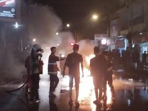 Mobil Warga Bone Terbakar Saat Malam Takbiran, Pemilik Dengar Suara Ledakan
