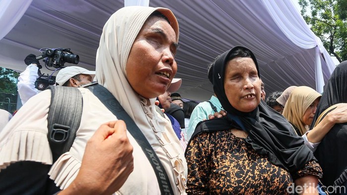 Open House Istana Diserbu Warga, Antre Panjang Demi Bertemu Presiden