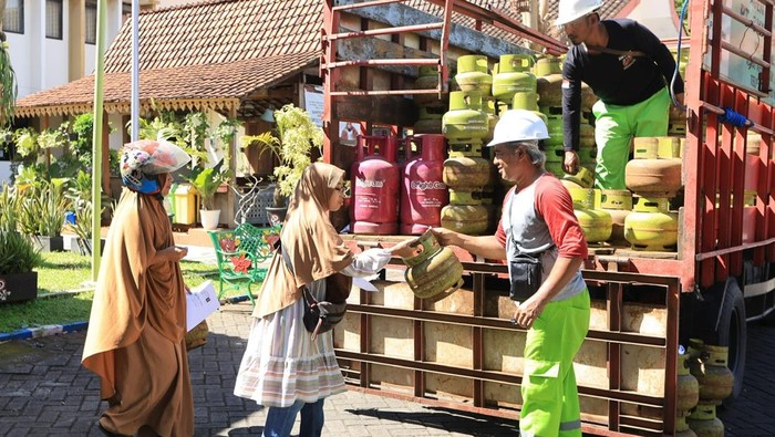 Pemkab gelar operasi pasar untuk atasi kelangkaan LPG