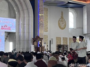 Khutbah Salat Id di Masjid 99 Kubah Serukan Konsistensi Takwa Usai Ramadan