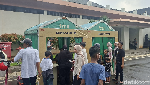 TMII Dipadati Jemaah Salat Idulfitri di Pagi Hari, Ramai Pengunjung di Siang-Sore
