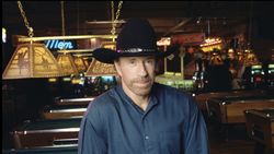 6 Aksi Chuck Norris di Layar Lebar