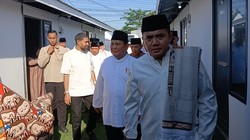 Kunjungi Huntara, Warga Memohon Prabowo Jamin Keamanan