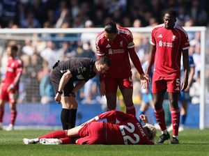 Liverpool Kalah, Ekitike Cedera