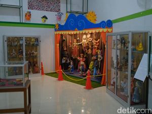 Melihat Dunia dari Kolong Tangga Bantul