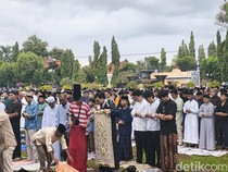 Salat Id di Taman Kota Singaraja dan Pesan Silaturahmi