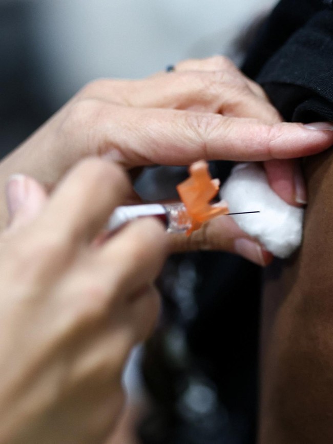 Usai Wabah, Vaksinasi Meningitis B Digencarkan