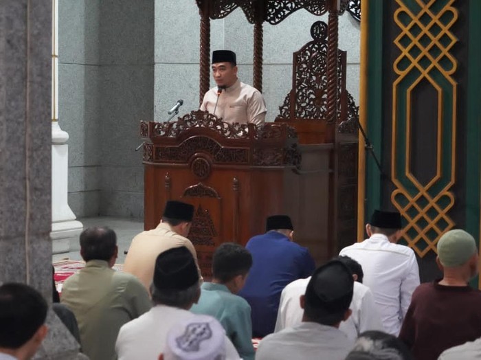 Wali Kota (Walkot) Cilegon Robinsar