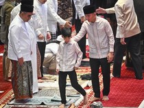 Video Warga Rebutan Foto Bareng Wapres Gibran Usai Salat Id di Masjid Istiqlal