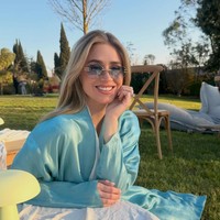 Potret Cantik Istri Pogba Rayakan Lebaran, Model yang Disebut Mualaf