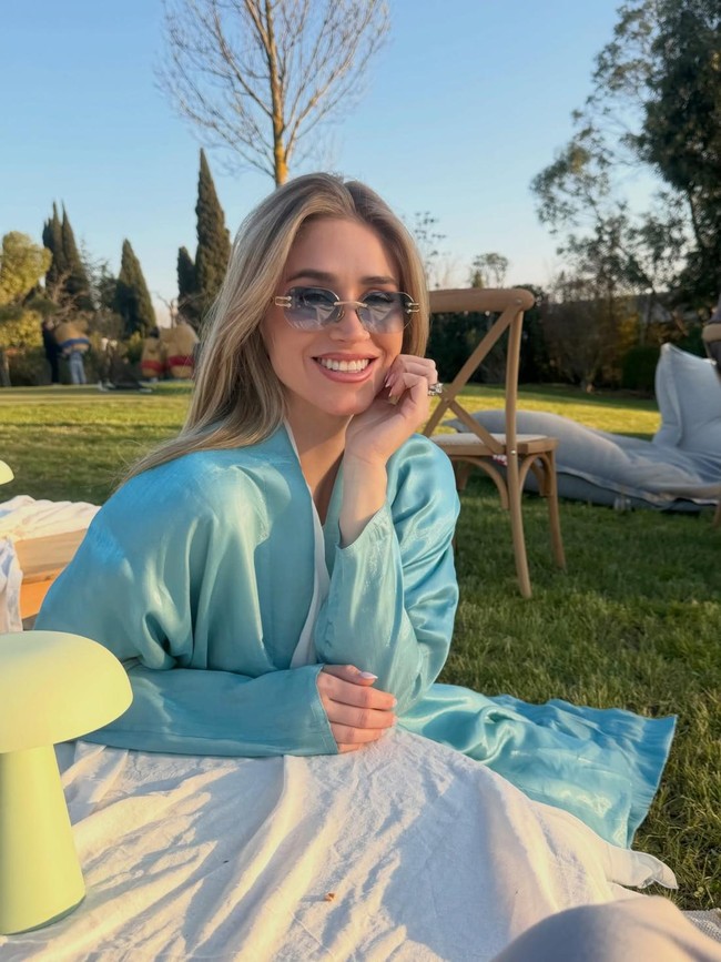 Potret Cantik Istri Pogba Rayakan Lebaran, Model yang Disebut Mualaf