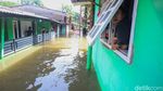 Diguyur Hujan Deras, Kampung Dukuh Ciracas Terendam Banjir