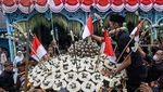 Grebeg Syawal Solo Kembali Digelar, Gunungan Diserbu Warga