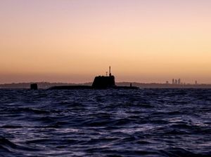 Kapal Selam Nuklir Inggris Tiba di Laut Arab, Siaga Perang Memanas