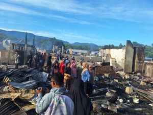 Kebakaran Hebat di Sumbawa Renggut Nyawa Komandan Regu Damkar