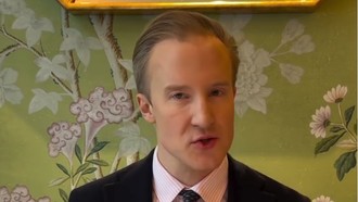 Viral Pakar Etiket Bilang Makan Sereal Harus Pakai Sendok-Garpu, Netizen Murka