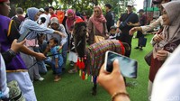 Parade Hewan Samudra Ancol Meriahkan Libur Lebaran