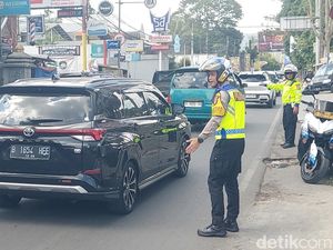 H+1 Lebaran, Lalin Kawasan Wisata Lembang Kian Meriah Tapi Lancar