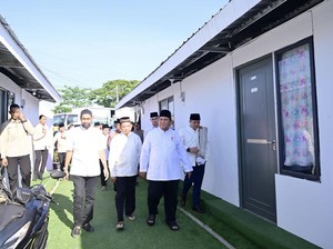 Kala Prabowo dan Menteri PU Tinjau Huntara di Aceh Tamiang