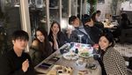 Seru! Lucinta Luna Mukbang Pizza hingga Nasi Telur bareng Omay