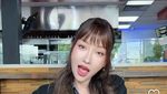 Seru! Lucinta Luna Mukbang Pizza hingga Nasi Telur bareng Omay