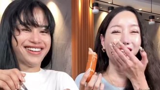 Seru! Lucinta Luna Mukbang Pizza hingga Nasi Telur bareng Omay