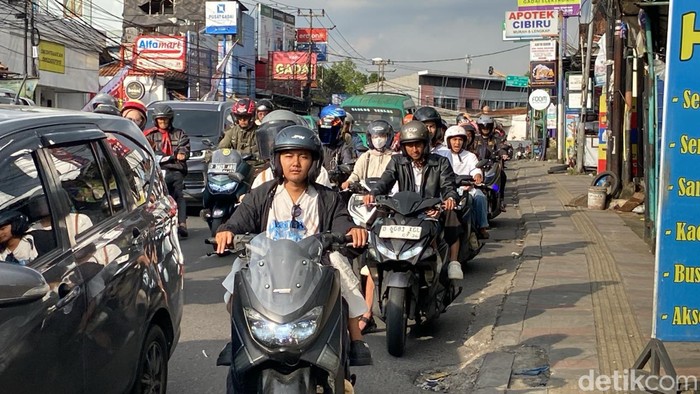 Suasana arus balik di Jalan Cileunyi-Cibiru.